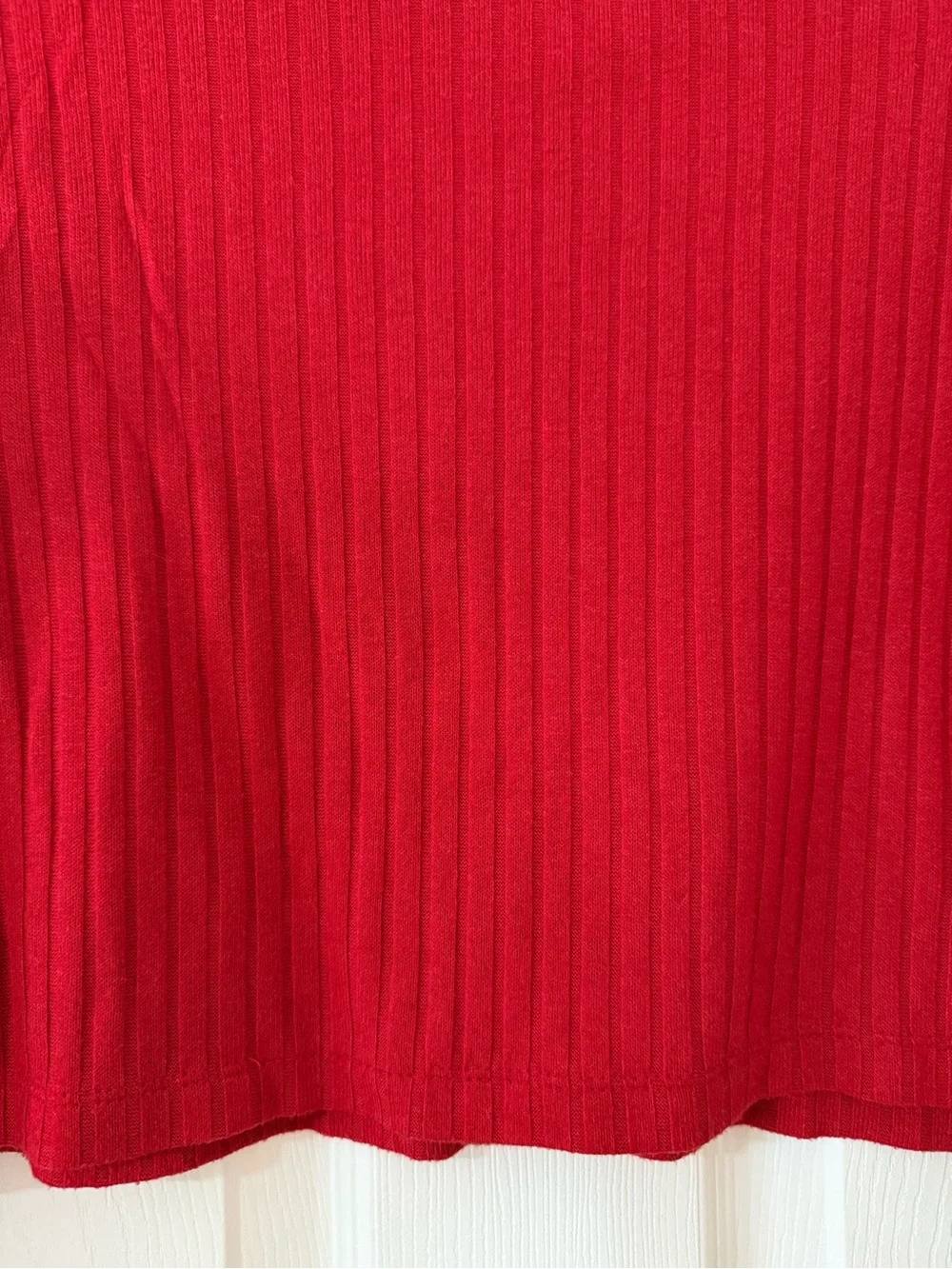 Red ribbed Old Navy Girls long sleeve top with ruffle sleeves, size XL